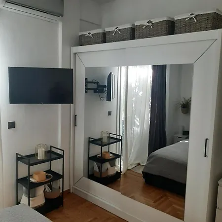 Luxury Apartment Close To Metro Athens Exterior photo