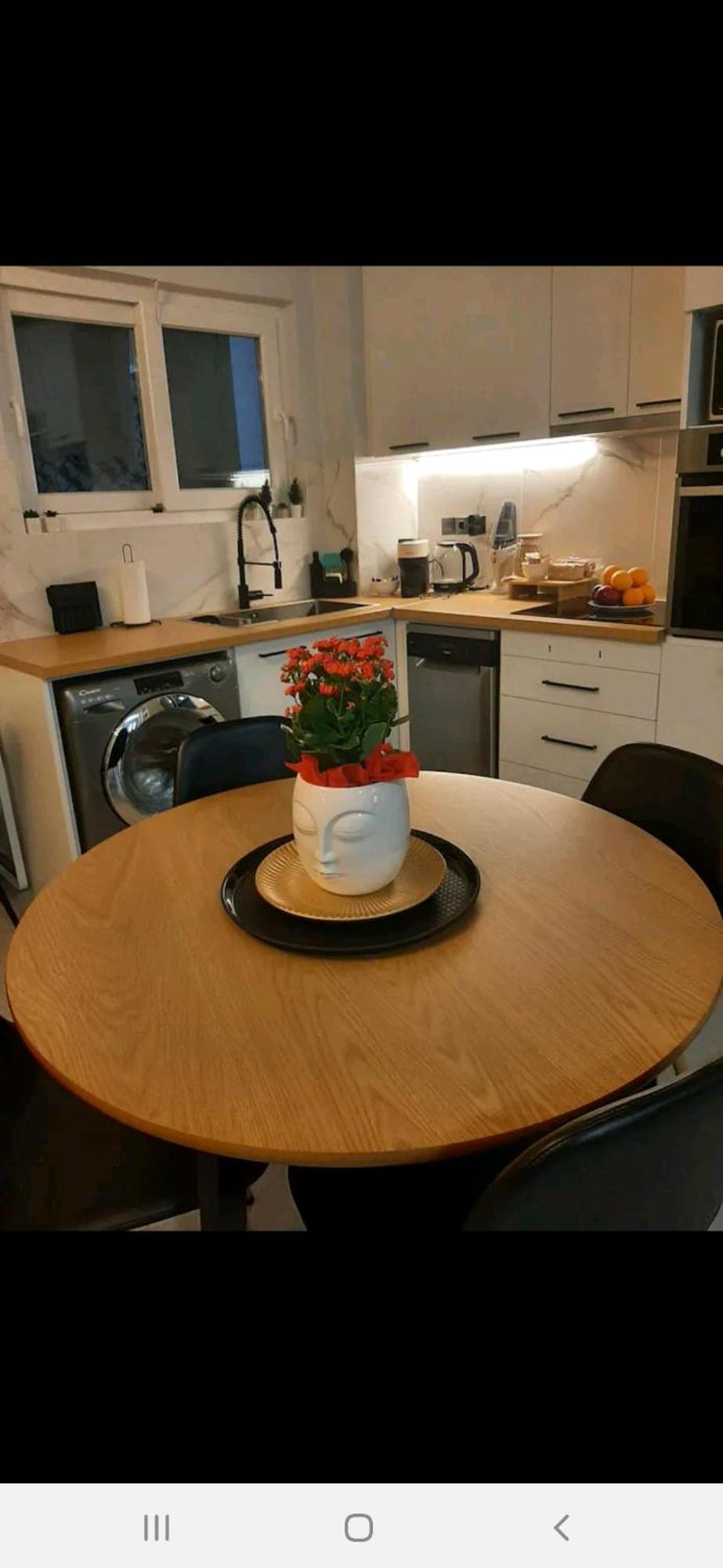 Luxury Close To Metro